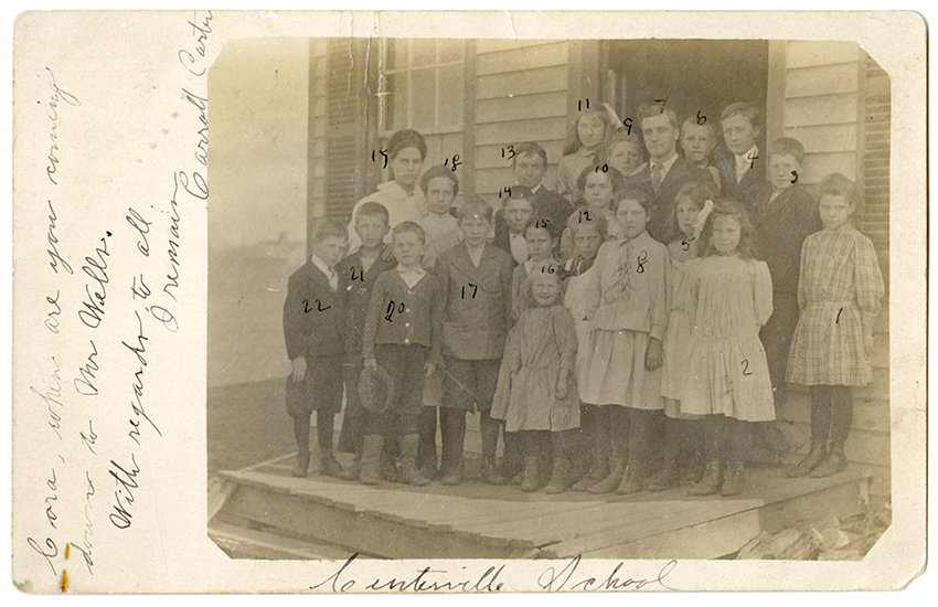 Postcard showing Centreville Elementary School’s class picture.